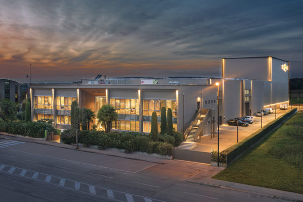 Bios Line Sede al crepuscolo