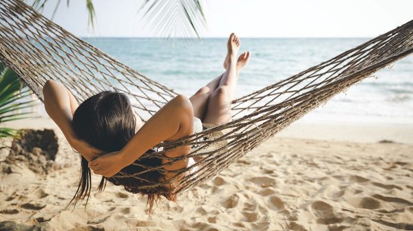 Preparare la pelle al sole estivo con l’integrazione alimentare