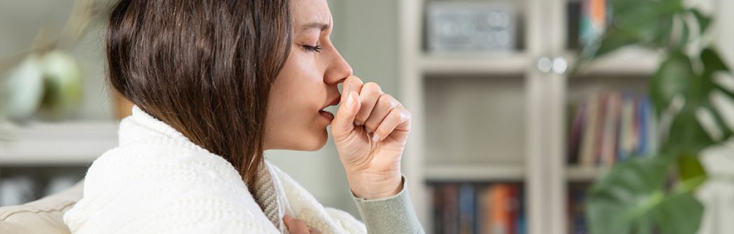 Tosse insistente: cause comuni e strategie naturali per ritrovare sollievo